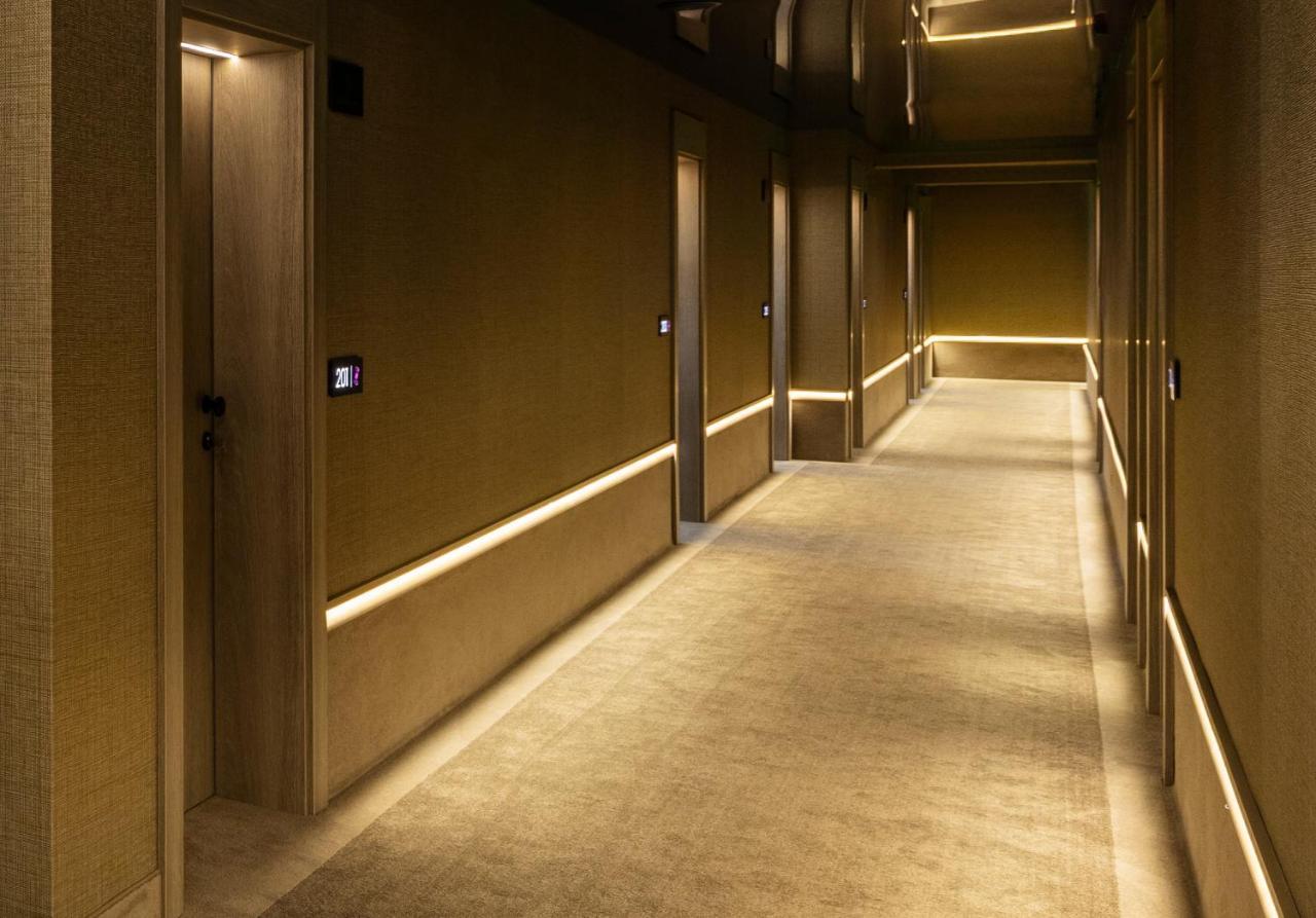 -- Este Park Hotel -- Part Of Urban Chic Luxury Design Hotels - Parking & Compliments - Next To Shopping & Dining Mall Plovdiv Ngoại thất bức ảnh