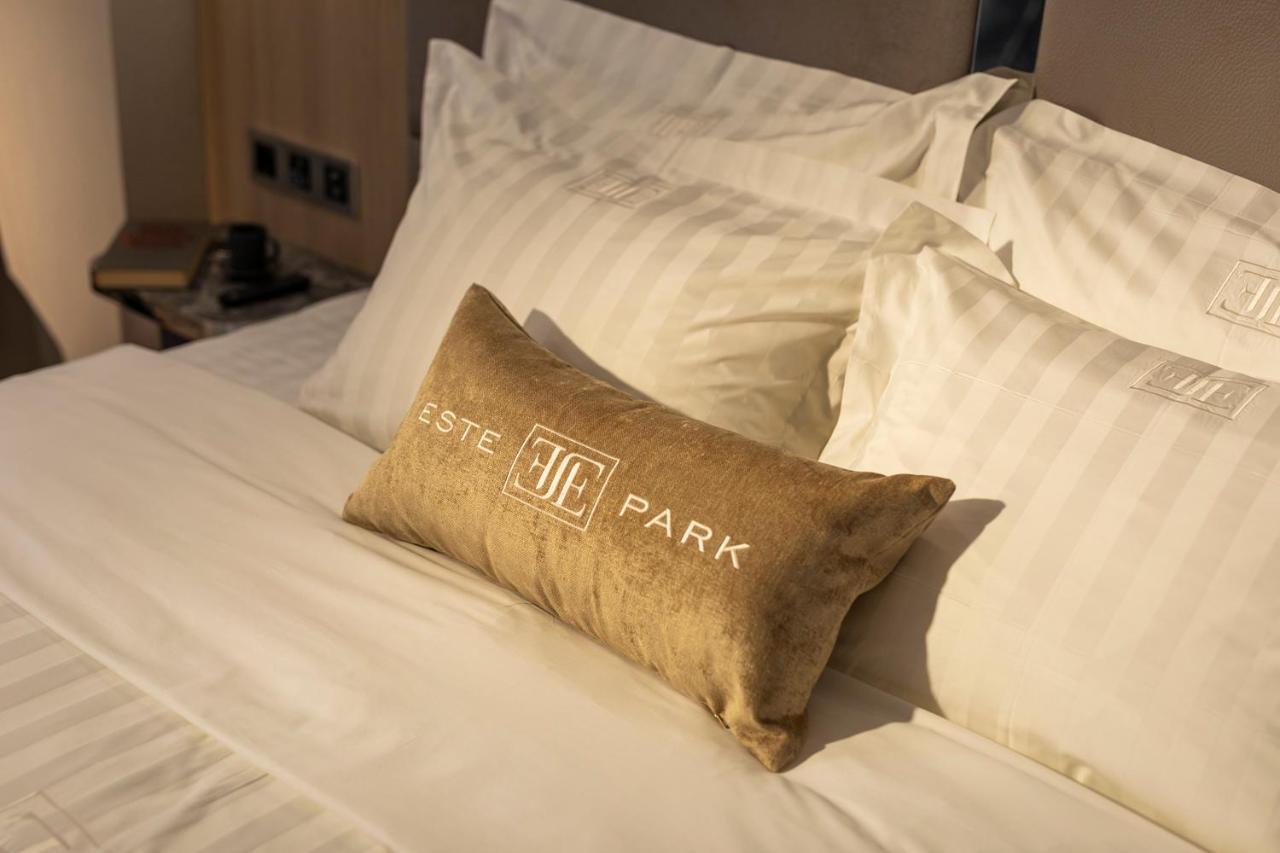 -- Este Park Hotel -- Part Of Urban Chic Luxury Design Hotels - Parking & Compliments - Next To Shopping & Dining Mall Plovdiv Ngoại thất bức ảnh